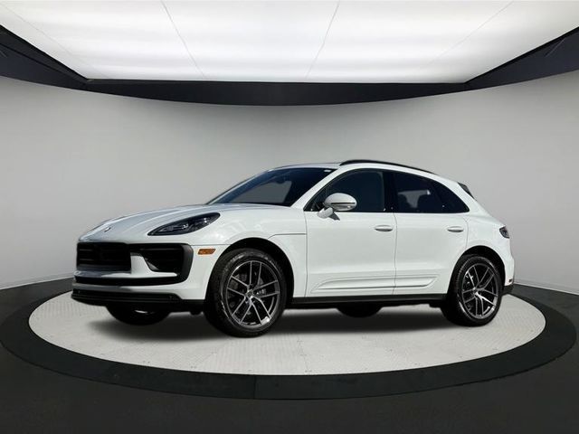 2024 Porsche Macan 