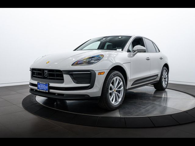 2024 Porsche Macan Base