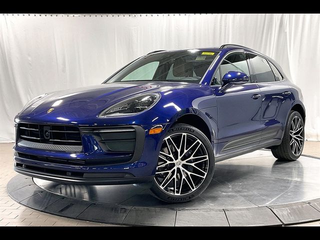 2024 Porsche Macan Base