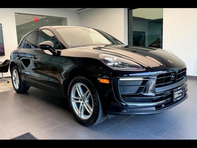 2024 Porsche Macan Base