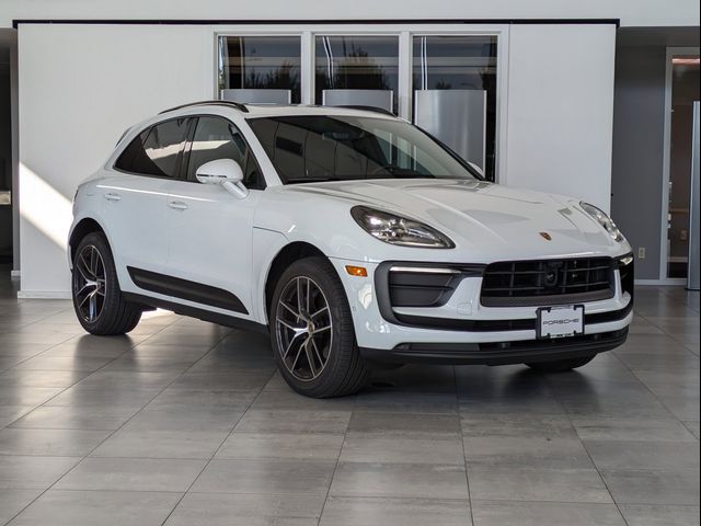 2024 Porsche Macan Base