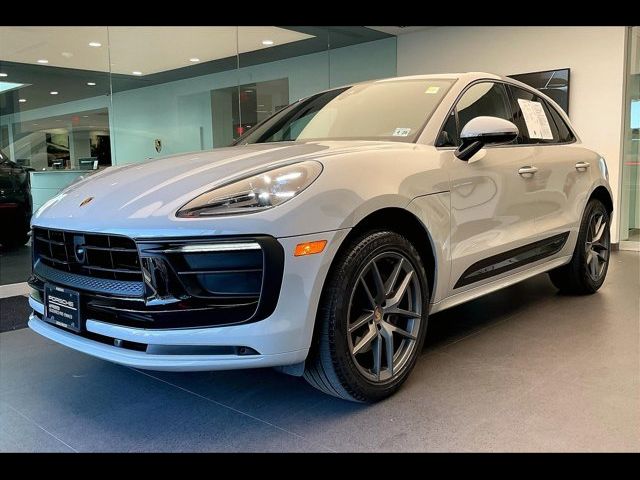 2024 Porsche Macan Base