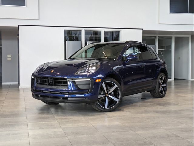 2024 Porsche Macan Base