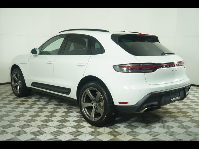 2024 Porsche Macan Base