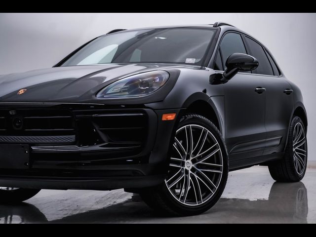 2024 Porsche Macan 