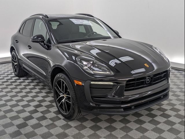 2024 Porsche Macan Base