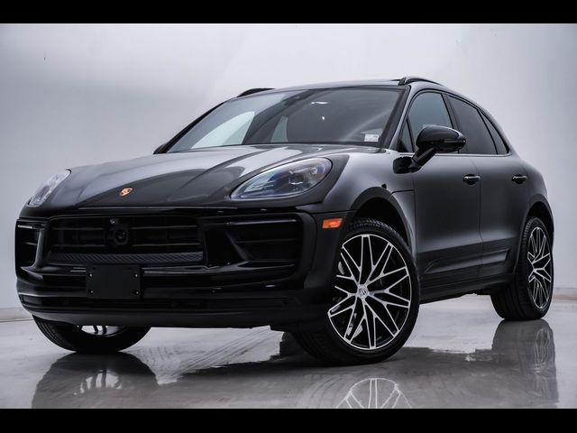 2024 Porsche Macan 