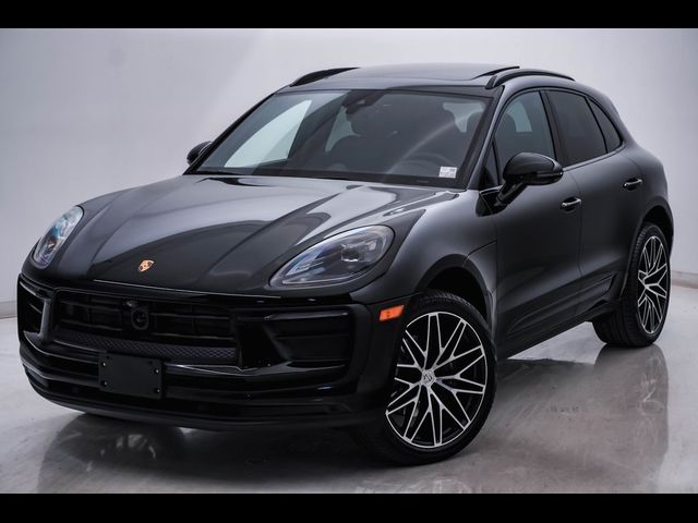 2024 Porsche Macan 