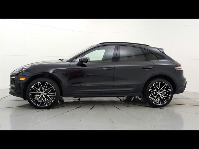 2024 Porsche Macan 