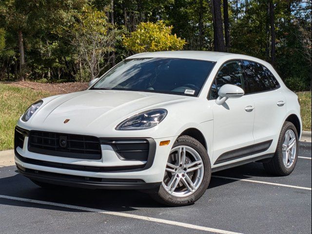 2024 Porsche Macan Base