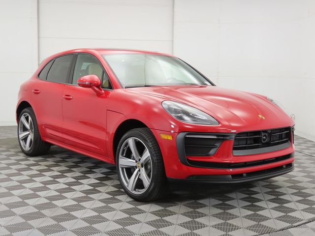 2024 Porsche Macan Base