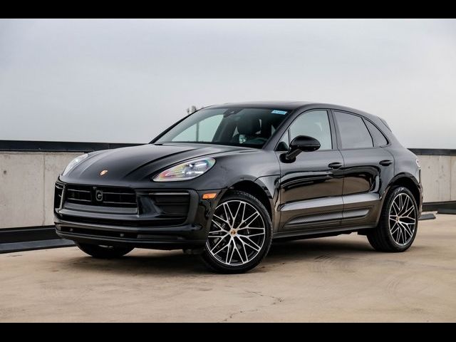 2024 Porsche Macan Base