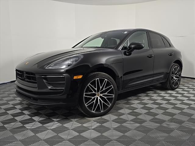 2024 Porsche Macan Base