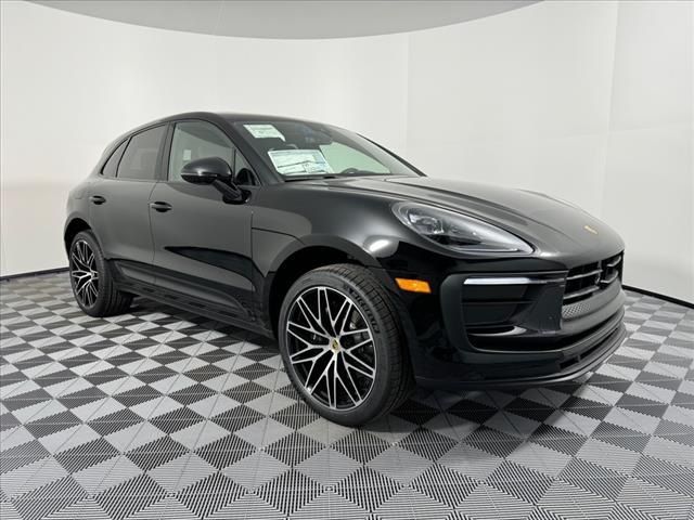 2024 Porsche Macan Base