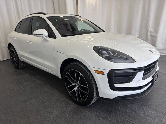 2024 Porsche Macan Base