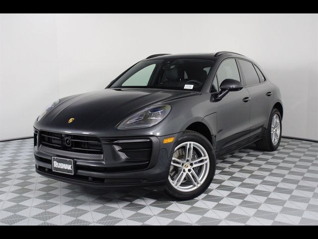 2024 Porsche Macan Base