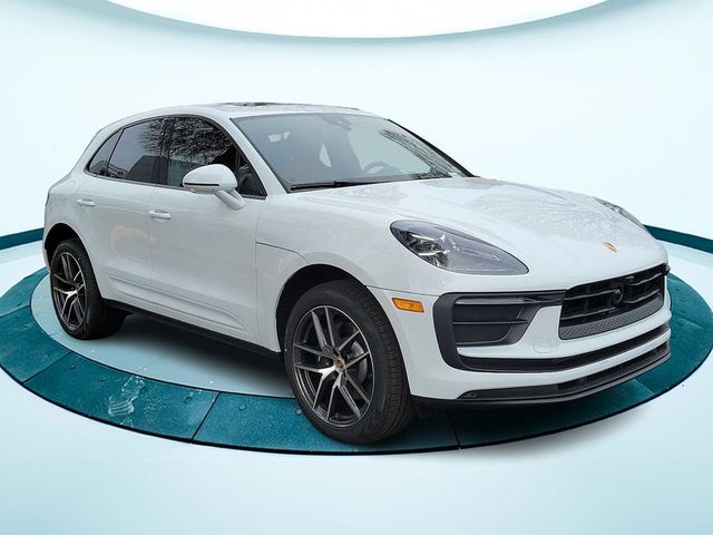 2024 Porsche Macan Base