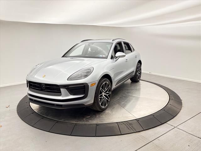 2024 Porsche Macan Base