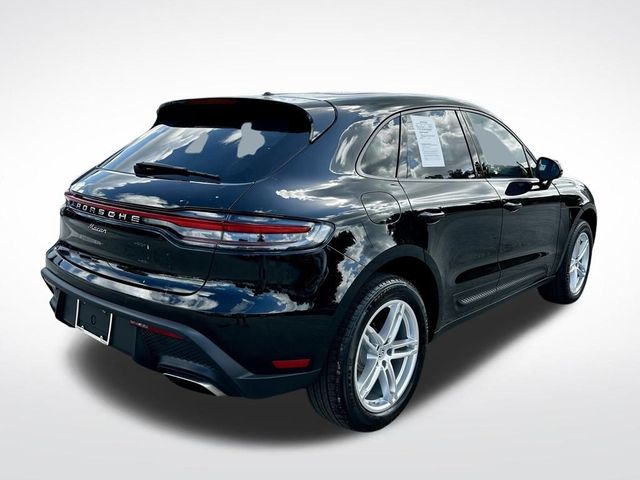 2024 Porsche Macan Base