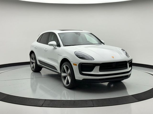 2024 Porsche Macan Base