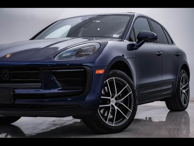 2024 Porsche Macan 