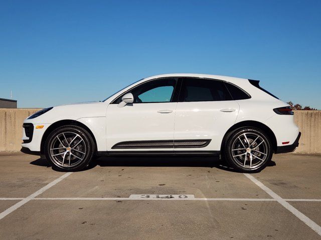 2024 Porsche Macan Base