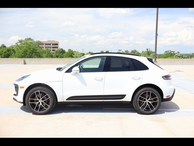 2024 Porsche Macan Base