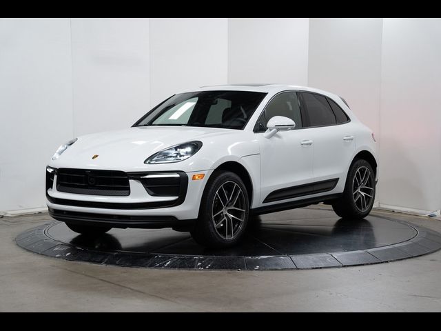 2024 Porsche Macan Base