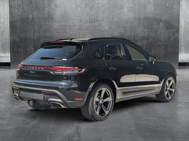 2024 Porsche Macan Base