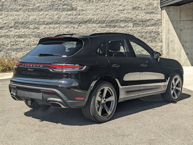 2024 Porsche Macan Base