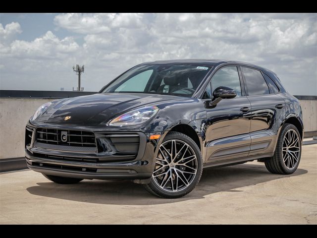 2024 Porsche Macan Base