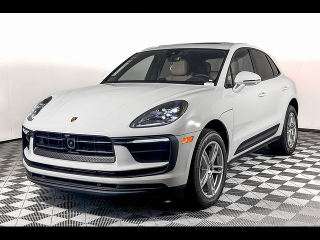 2024 Porsche Macan Base