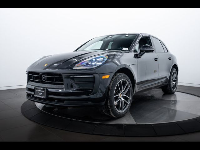 2024 Porsche Macan Base