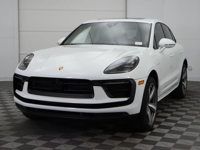 2024 Porsche Macan Base