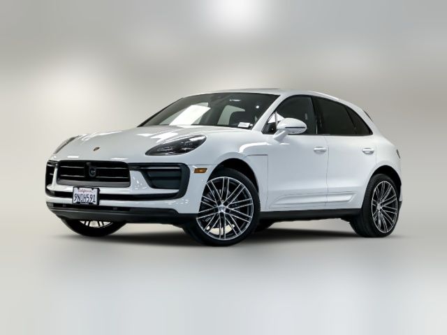 2024 Porsche Macan Base