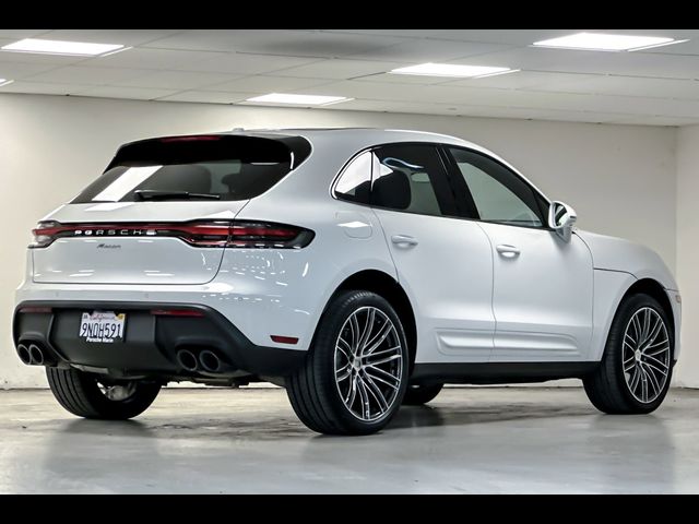 2024 Porsche Macan Base