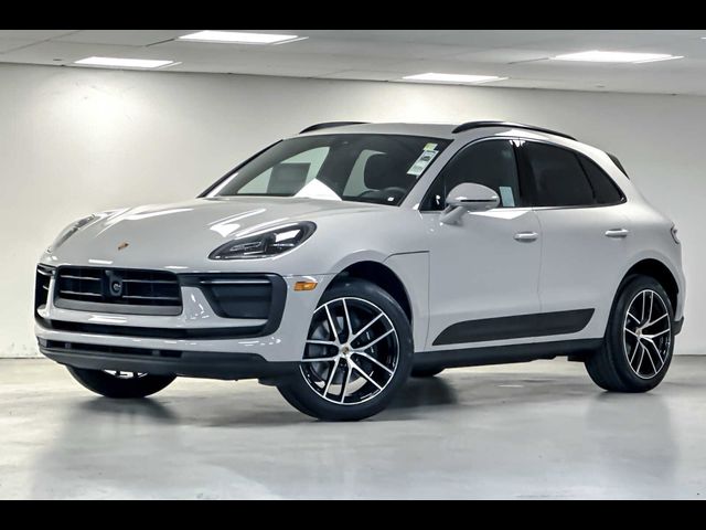 2024 Porsche Macan Base