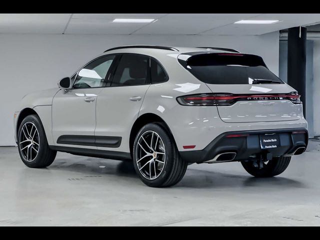 2024 Porsche Macan Base