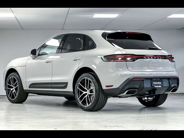 2024 Porsche Macan Base