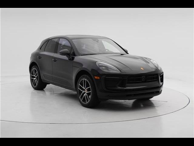 2024 Porsche Macan Base