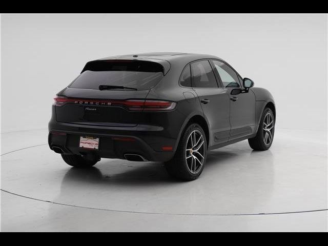 2024 Porsche Macan Base