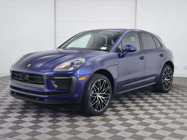 2024 Porsche Macan Base