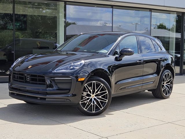 2024 Porsche Macan Base