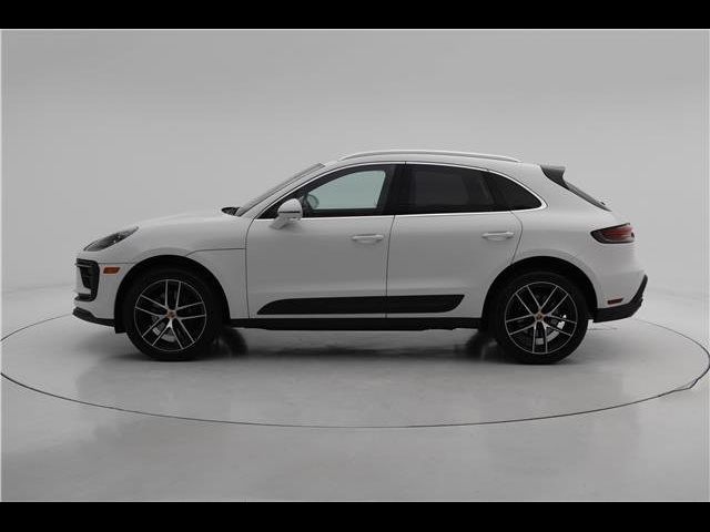 2024 Porsche Macan Base