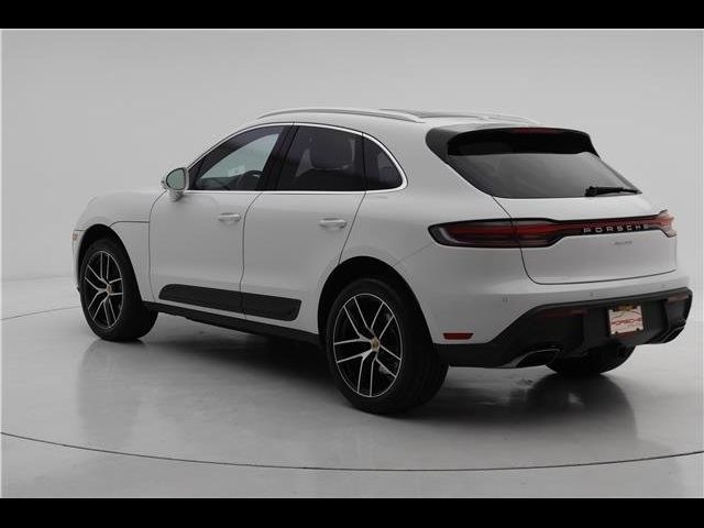 2024 Porsche Macan Base