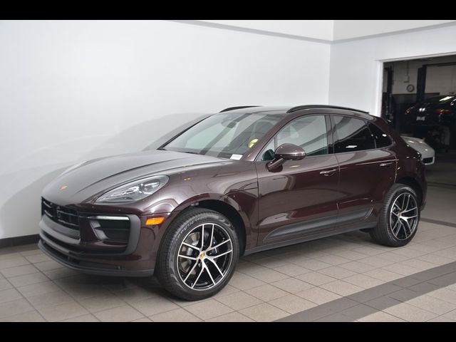 2024 Porsche Macan Base