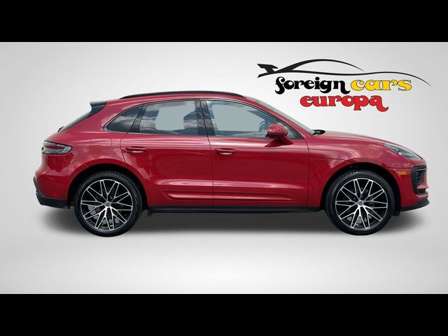 2024 Porsche Macan Base
