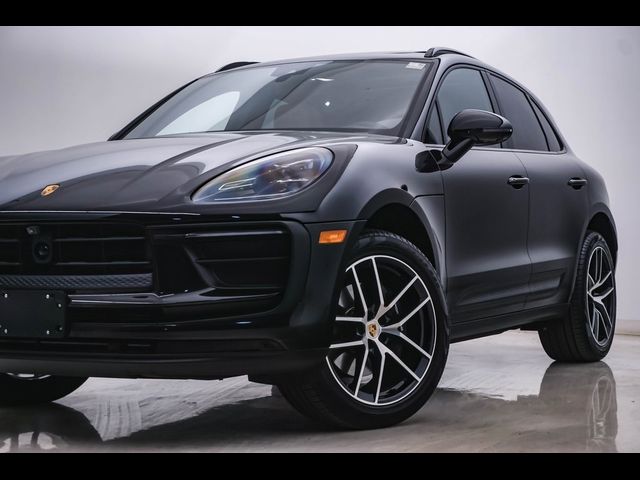 2024 Porsche Macan 