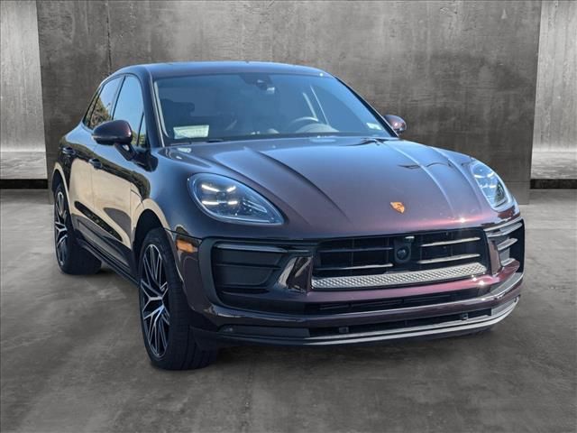 2024 Porsche Macan Base