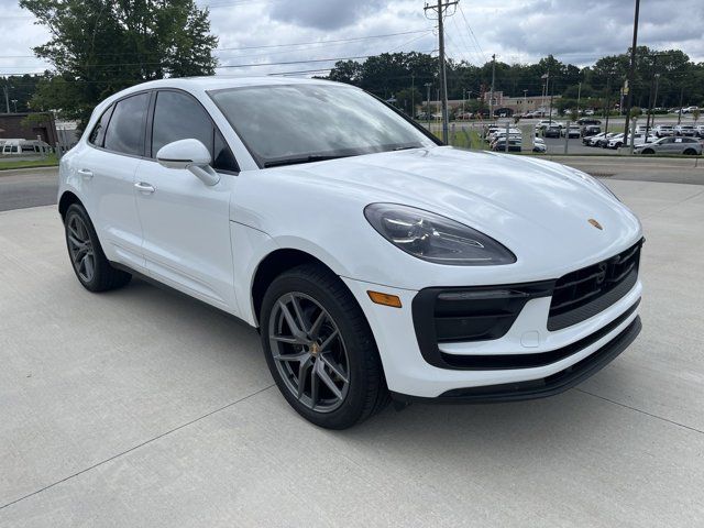 2024 Porsche Macan Base